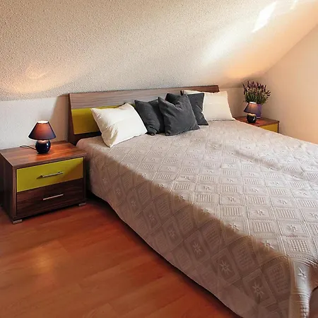 Ferienhaeuser Am Kummerower In Verchen