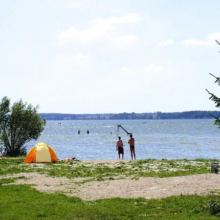 Ferienhaeuser Am Kummerower In