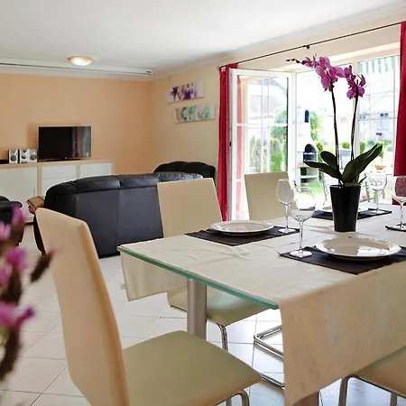 Ferienhaeuser Am Kummerower In Nyaraló