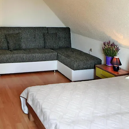 Ferienhaeuser Am Kummerower In Verchen