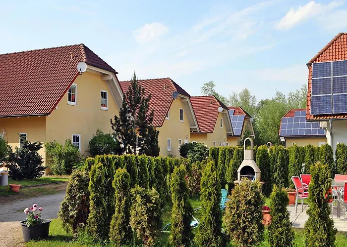 Ferienhaeuser Am Kummerower In Semesterbostad Verchen